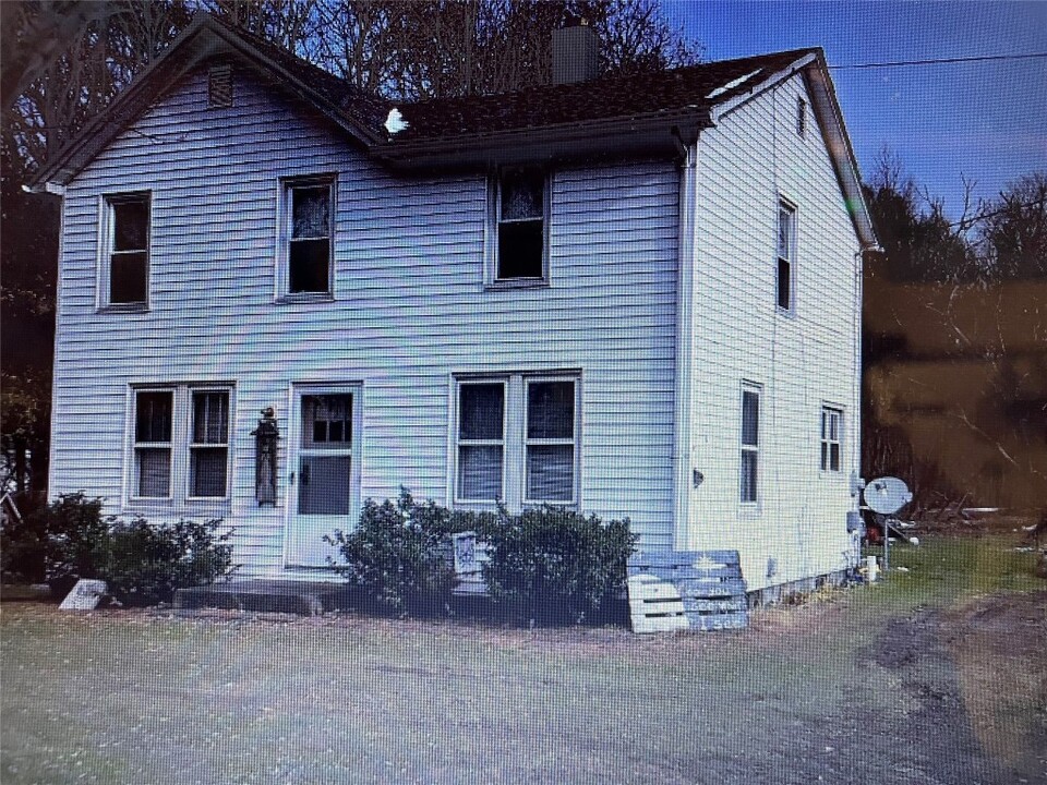 3701 Bear Creek Rd in Fairview, PA - Building Photo