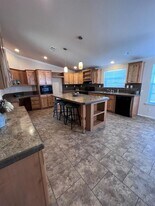 606 Rackler St in Smyer, TX - Building Photo