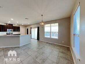 1020 Patton Path in Kyle, TX - Foto de edificio - Building Photo