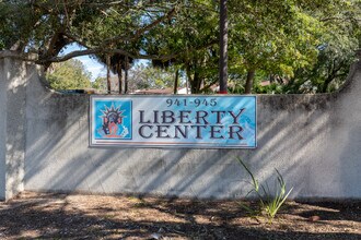 Liberty Center II in Jacksonville, FL - Building Photo - Building Photo
