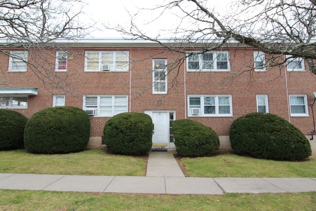 4 Nesbit Ave, Unit B-3