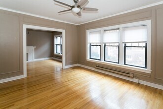 1322 Oak Ave in Evanston, IL - Foto de edificio - Building Photo