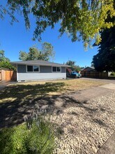 2189 Elysium Ave in Eugene, OR - Foto de edificio - Building Photo