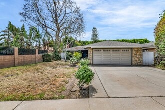 13004 Lull St in North Hollywood, CA - Building Photo - Building Photo