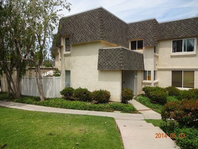 19031 Hamlin St in Los Angeles, CA - Building Photo - Building Photo