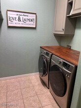 7341 Bristol Cir in Naples, FL - Building Photo - Building Photo