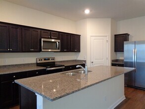11505 Pace Bend Ct in Gibsonton, FL - Building Photo - Building Photo