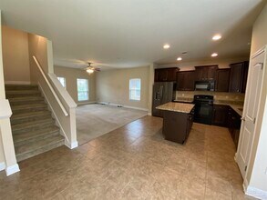 2486 Redford Dr in Gonzalez, FL - Building Photo - Building Photo