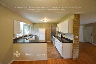 2241 Randy Ave in White Bear Lake, MN - Building Photo - Building Photo