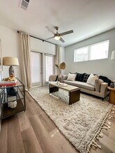 480 Commons Dr in Burleson, TX - Building Photo - Building Photo