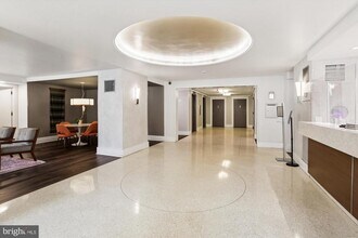 4000 Tunlaw Rd NW in Washington, DC - Building Photo - Building Photo