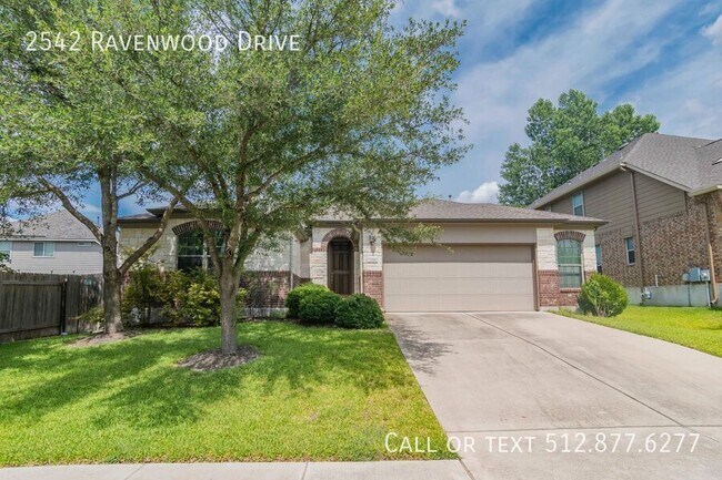property at 2542 Ravenwood Dr