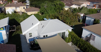 11852 Menlo Ave in Los Angeles, CA - Building Photo