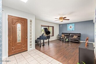 8201 E Montebello Ave in Scottsdale, AZ - Building Photo - Building Photo