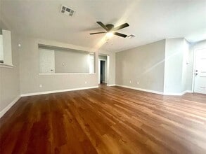 4101 Big Bend Trail in Taylor, TX - Foto de edificio - Building Photo