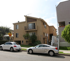 11874 Iowa Ave in Los Angeles, CA - Building Photo