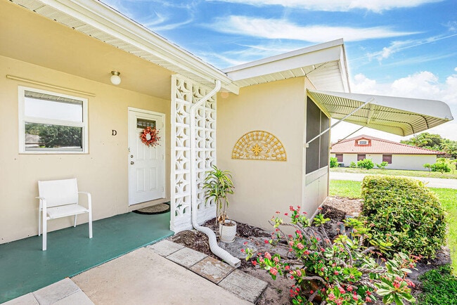 270 High Point Ct in Boynton Beach, FL - Building Photo - Building Photo