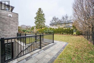 577 Indian Rd in Mississauga, ON - Building Photo - Building Photo