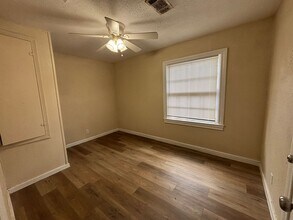 45 17th Ave N in Texas City, TX - Building Photo - Building Photo