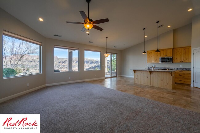 1174 N Sunset Ridge Dr in Hurricane, UT - Foto de edificio - Building Photo