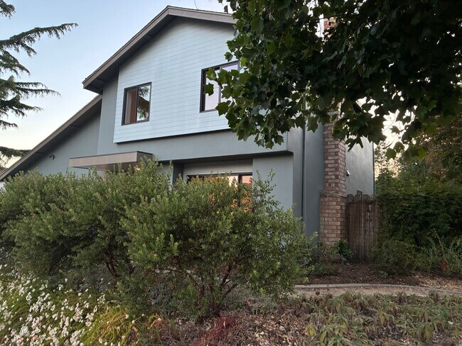 405 Solano Dr in Benicia, CA - Building Photo - Building Photo