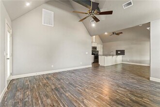 3205 SW Riverstone Ave in Bentonville, AR - Building Photo - Building Photo