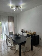 8822 W Flagler St in Miami, FL - Building Photo - Building Photo