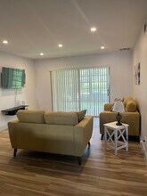 2950 SE Ocean Blvd in Stuart, FL - Building Photo - Building Photo