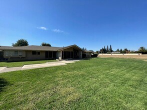 624 N Stearns Rd in Oakdale, CA - Building Photo - Building Photo