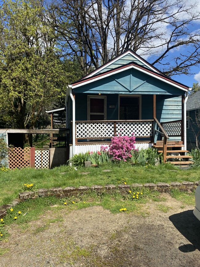 property at 1306 W Cota St