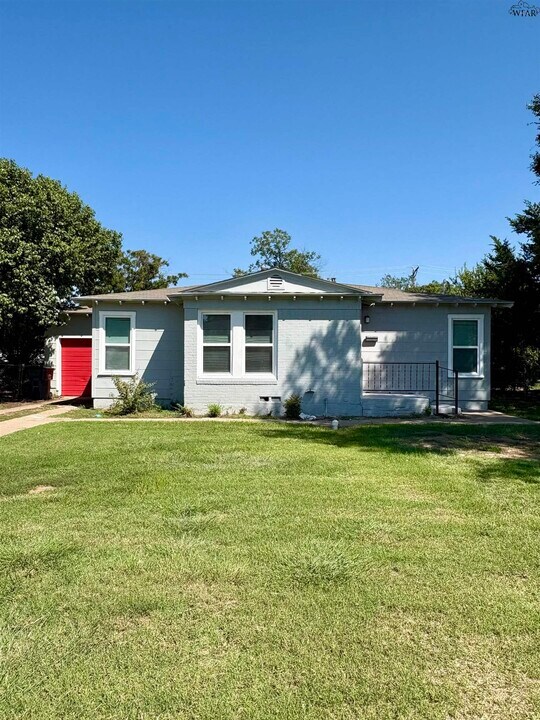 4309 McNiel Ave in Wichita Falls, TX - Building Photo