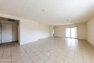 8808 S 253rd Ave in Buckeye, AZ - Building Photo - Building Photo