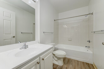 Boulder Pointe Apartments in Middletown, NY - Foto de edificio - Interior Photo