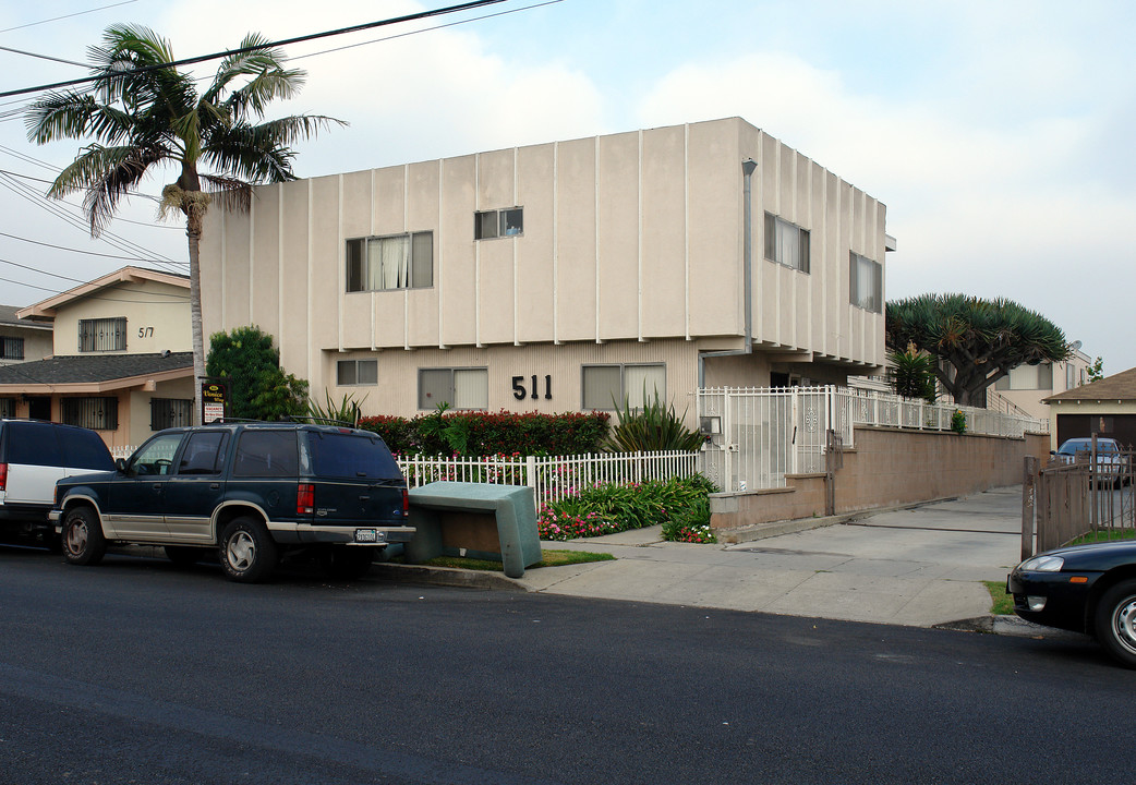 511 Venice Way in Inglewood, CA - Building Photo