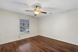 1511 Alguno Rd in Austin, TX - Building Photo - Building Photo