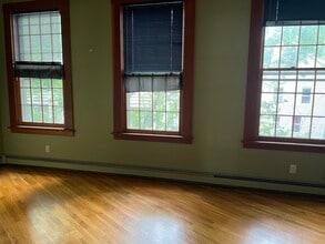 87 Bristol St, Unit 2A in Cambridge, MA - Building Photo - Building Photo