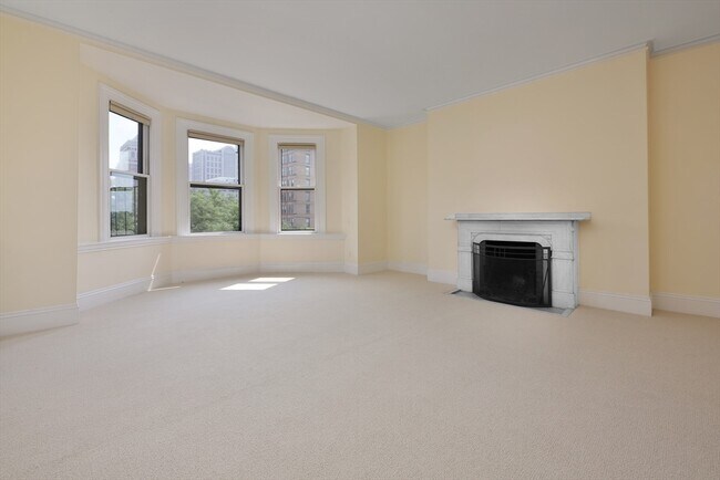 property at 39 Marlborough St