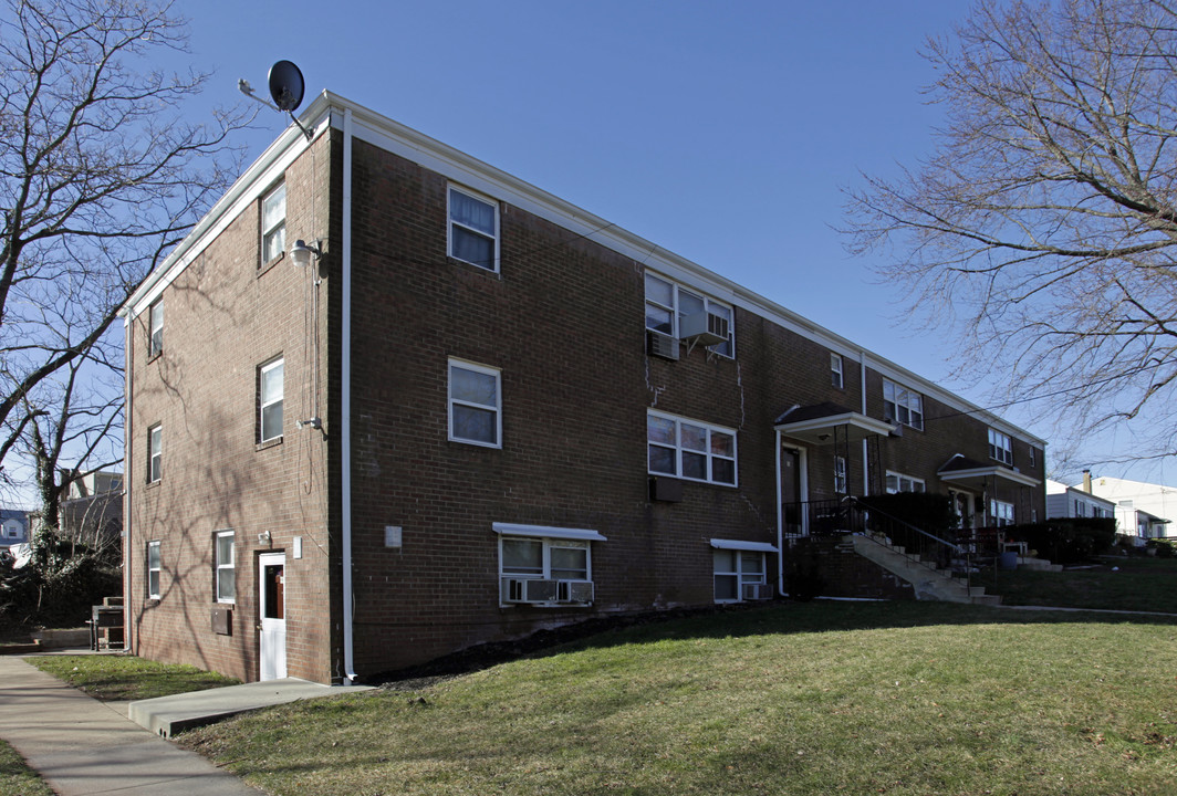 913-925 Trinity St in New Brunswick, NJ - Building Photo