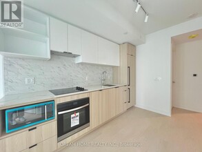 252-3252 Church St in Toronto, ON - Building Photo - Building Photo