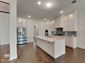 6022 Painswick Dr in Aubrey, TX - Building Photo - Building Photo