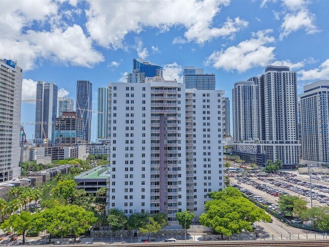 850 N Miami Ave in Miami, FL - Building Photo - Building Photo