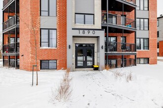 1890 Édouard-VII Rte in St-Philippe, QC - Building Photo - Building Photo