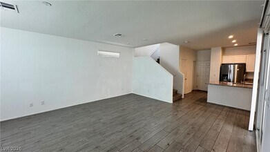 10563 Sariah Skye Ave in Las Vegas, NV - Building Photo - Building Photo