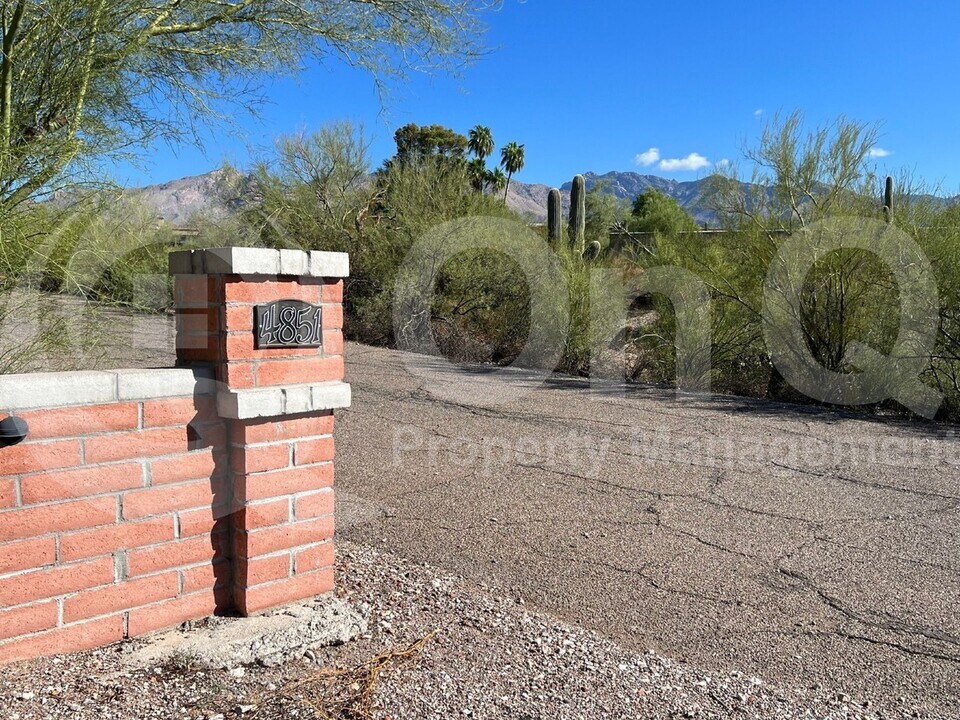 4851 E Paseo del Bac in Tucson, AZ - Building Photo