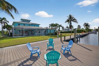 8551 SE Driftwood St in Hobe Sound, FL - Building Photo - Building Photo