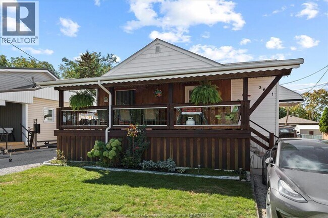 2627 Clemenceau Blvd in Windsor, ON - Building Photo - Building Photo