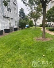 138 Prestwick Way in Edison, NJ - Building Photo - Building Photo