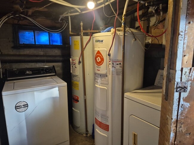 2 Avenue St Jean in Edmundston, NB - Building Photo - Building Photo