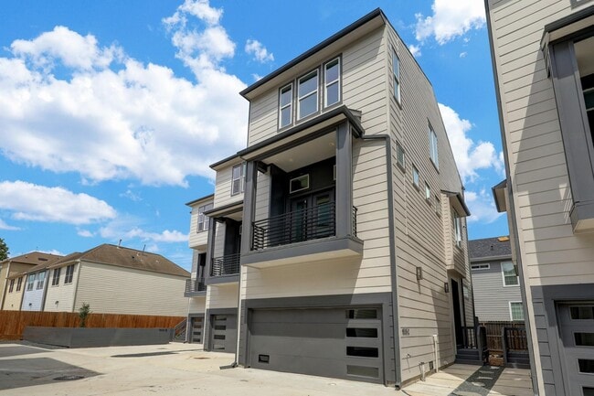 property at 1535 W 24th St