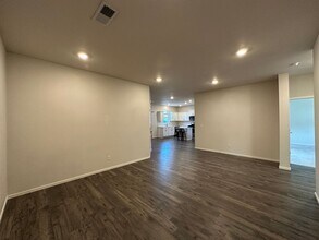 1403 NW Upas Ave in Redmond, OR - Building Photo - Building Photo